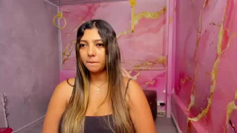 Snapshot of maraluna_ chatting on 07-27-26, 11:39 Maraluna online show from 07-27-26, 11:39