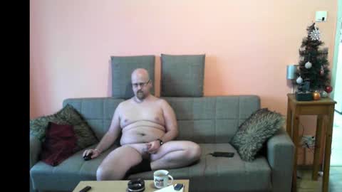 Snapshot of maraoles2 chatting on 12-31-24, 08:26 Maraoles online show from 12-31-24, 08:26