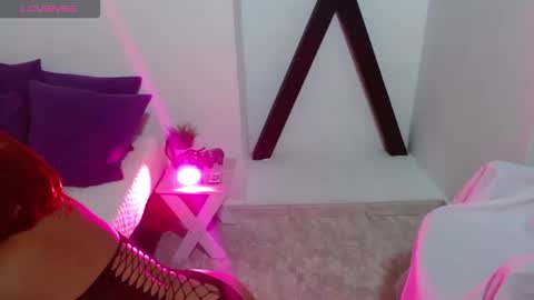 Mara Silk online show from 02-11-26, 03:44