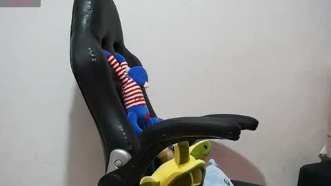 Snapshot of marce_hill chatting on 10-20-25, 09:59 MARCE AND ..... online show from 10-20-25, 09:59