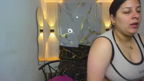 Snapshot of marcela_silva chatting on 11-05-25, 12:27 marcela_silva online show from 11-05-25, 12:27