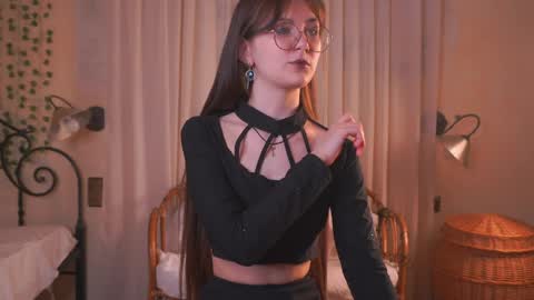 Eva online show from 04-20-26, 02:20