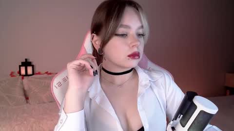 Lady Marceline online show from 10-23-25, 01:10