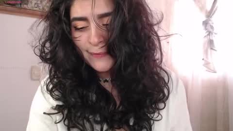 Snapshot of marceline_uu chatting on 05-19-26, 05:52 M A R C I online show from 05-19-26, 05:52