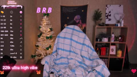 Snapshot of marcelinepeach chatting on 12-19-24, 11:29 Sara online show from 12-19-24, 11:29