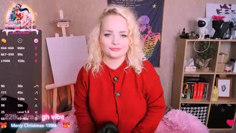 Snapshot of marcelinepeach chatting on 01-01-25, 10:43 Sara online show from 01-01-25, 10:43
