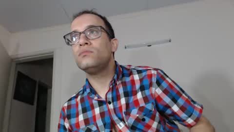 Snapshot of marcelsoltero chatting on 03-01-25, 08:13 marcnashio online show from 03-01-25, 08:13
