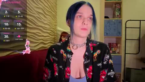 Snapshot of marci_n chatting on 10-28-25, 09:17 marci_n online show from 10-28-25, 09:17