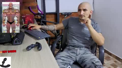 Marck  Independent model  online show from 04-19-26, 04:01