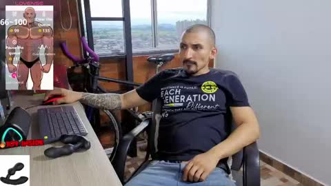 Marck  Independent model  online show from 06-07-26, 10:57