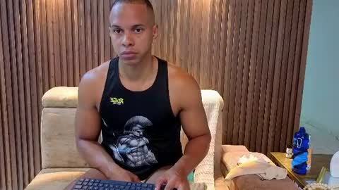 Marco online show from 07-17-26, 04:45