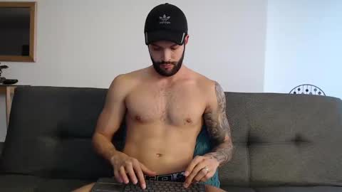 Snapshot of marcoandpolo01 chatting on 01-27-25, 10:06 Marco Polo online show from 01-27-25, 10:06