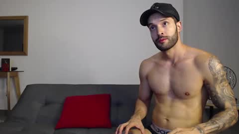 Snapshot of marcoandpolo01 chatting on 02-24-25, 03:02 Marco Polo online show from 02-24-25, 03:02