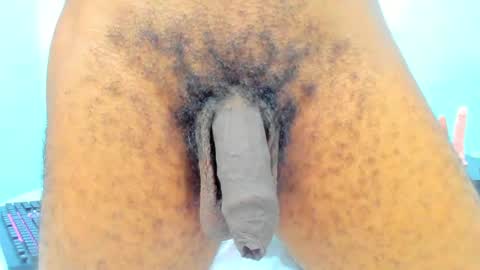 Snapshot of marcojohnsoon chatting on 02-21-25, 02:39 Marco Luis online show from 02-21-25, 02:39