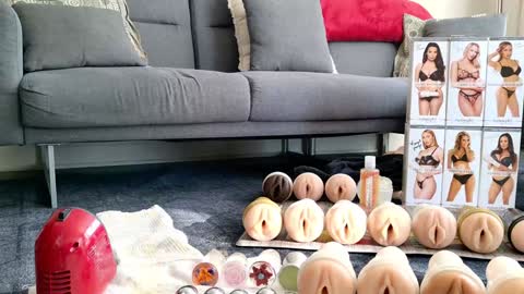 Snapshot of marcsx chatting on 02-04-25, 06:49 Marc online show from 02-04-25, 06:49