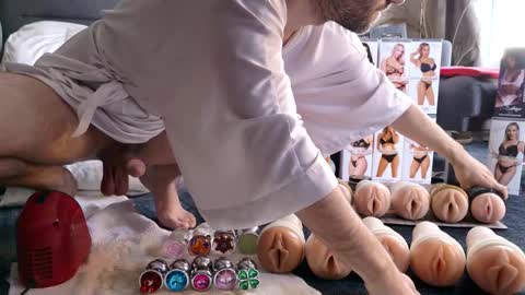 Snapshot of marcsx chatting on 03-07-25, 08:55 Marc online show from 03-07-25, 08:55