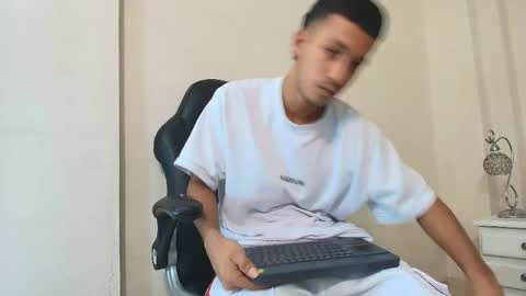 marcus_jeron online show from 04-24-26, 01:41