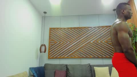 Snapshot of marcusblack_ chatting on 02-03-25, 11:31 Marcusssss online show from 02-03-25, 11:31