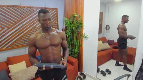 Snapshot of marcusblack_ chatting on 02-05-25, 11:44 Marcusssss online show from 02-05-25, 11:44