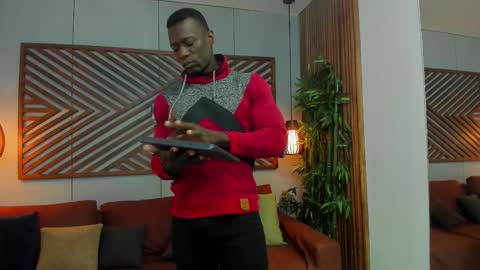 Snapshot of marcusblack_ chatting on 03-05-25, 11:38 Marcusssss online show from 03-05-25, 11:38