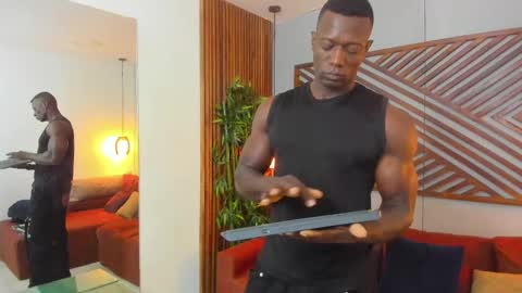Snapshot of marcusblack_ chatting on 03-10-25, 11:21 Marcusssss online show from 03-10-25, 11:21