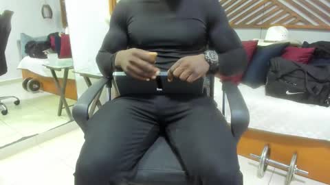 Snapshot of marcusblack_ chatting on 10-17-25, 11:57 Marcusssss online show from 10-17-25, 11:57