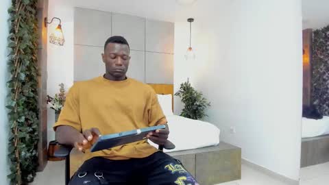 Marcusssss online show from 12-17-25, 12:33