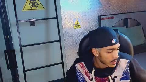 Snapshot of marcusrain_ chatting on 10-02-25, 03:13 Marcus online show from 10-02-25, 03:13