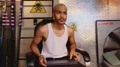 Snapshot of marcusrain_ chatting on 10-06-25, 03:37 Marcus online show from 10-06-25, 03:37