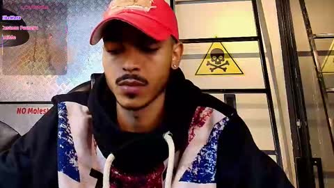 Snapshot of marcusrain_ chatting on 10-10-25, 02:54 Marcus online show from 10-10-25, 02:54