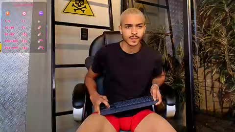 Snapshot of marcusrain_ chatting on 10-11-25, 04:55 Marcus online show from 10-11-25, 04:55