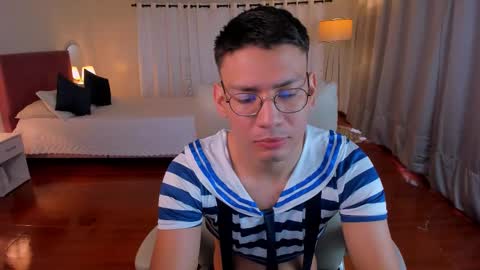 Snapshot of marcuswildx chatting on 10-18-25, 11:33 marcus online show from 10-18-25, 11:33