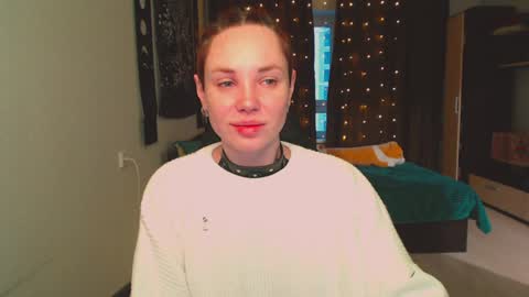 Snapshot of margaret_wilson chatting on 12-21-24, 01:10 Margaret online show from 12-21-24, 01:10