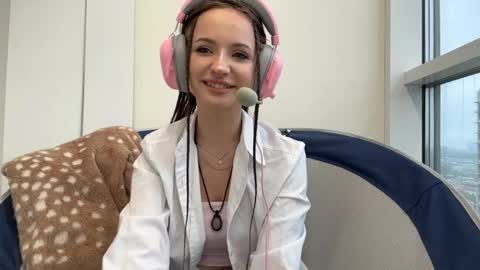 Emily online show from 05-17-26, 10:00