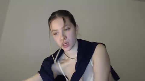 Snapshot of margaretstrein chatting on 01-21-25, 01:11 Alex and Jane online show from 01-21-25, 01:11