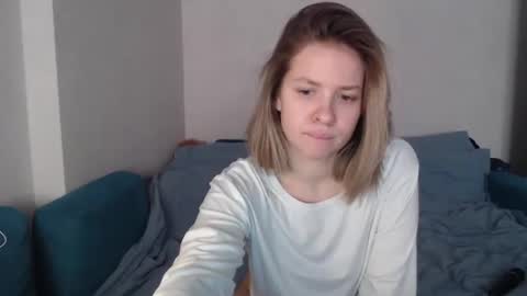 Snapshot of margaretstrein chatting on 02-07-25, 11:01 Alex and Jane online show from 02-07-25, 11:01