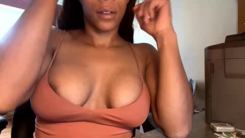 margaux_lumiere online show from 09-09-25, 10:09