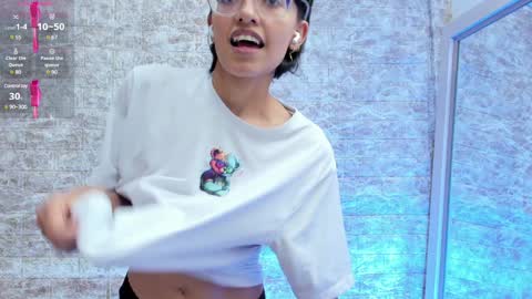 Aitana online show from 12-14-24, 04:45