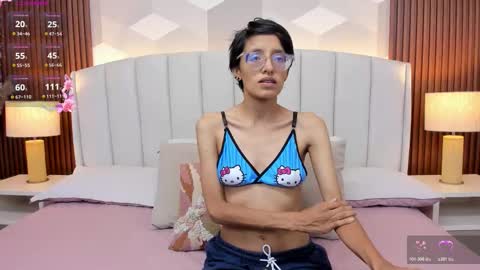 Aitana online show from 11-04-25, 01:27