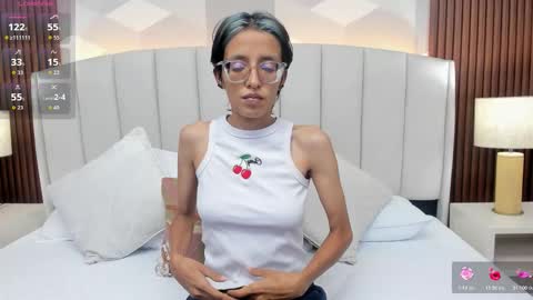 Aitana online show from 03-25-26, 01:33