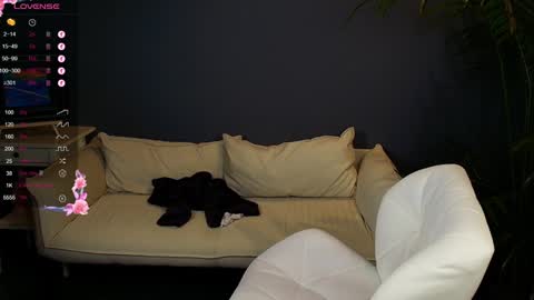 Snapshot of margeritirell chatting on 12-05-24, 08:44 Margo online show from 12-05-24, 08:44