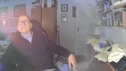 Snapshot of marginalie chatting on 02-02-25, 03:39 marginalie online show from 02-02-25, 03:39