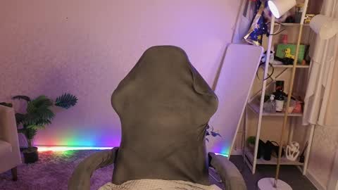 Margo online show from 04-01-26, 01:41