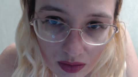 margo_shine online show from 10-25-25, 04:13