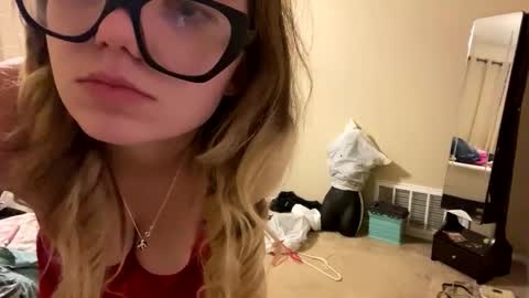 margoheaven online show from 12-16-25, 03:33