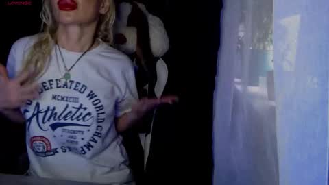 Margoo online show from 12-21-25, 04:08