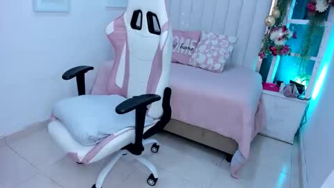 Margot  online show from 02-04-26, 12:22