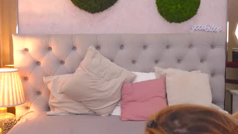 Snapshot of margothill chatting on 10-12-25, 01:32 margothill online show from 10-12-25, 01:32