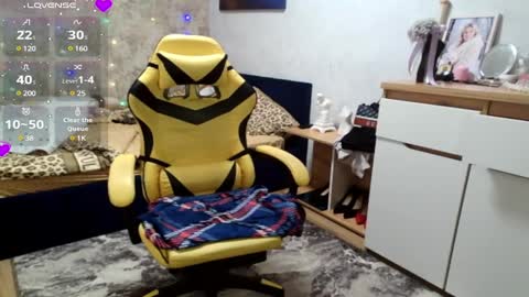 Mari online show from 02-07-25, 06:24