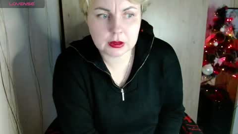 Mari online show from 12-16-25, 06:40